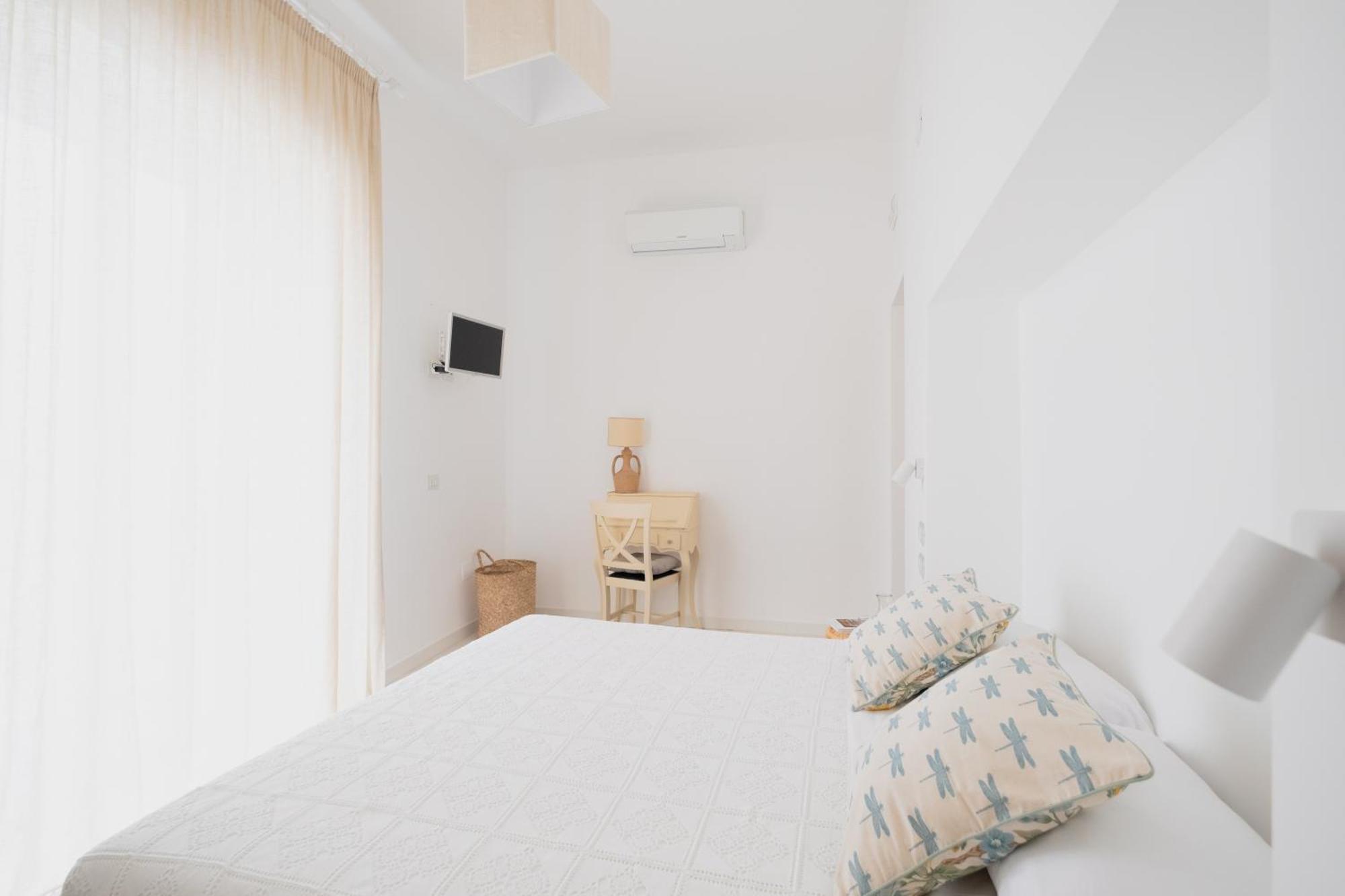 לינה וארוחת בוקר ויאסטה Casa Giulia מראה חיצוני תמונה