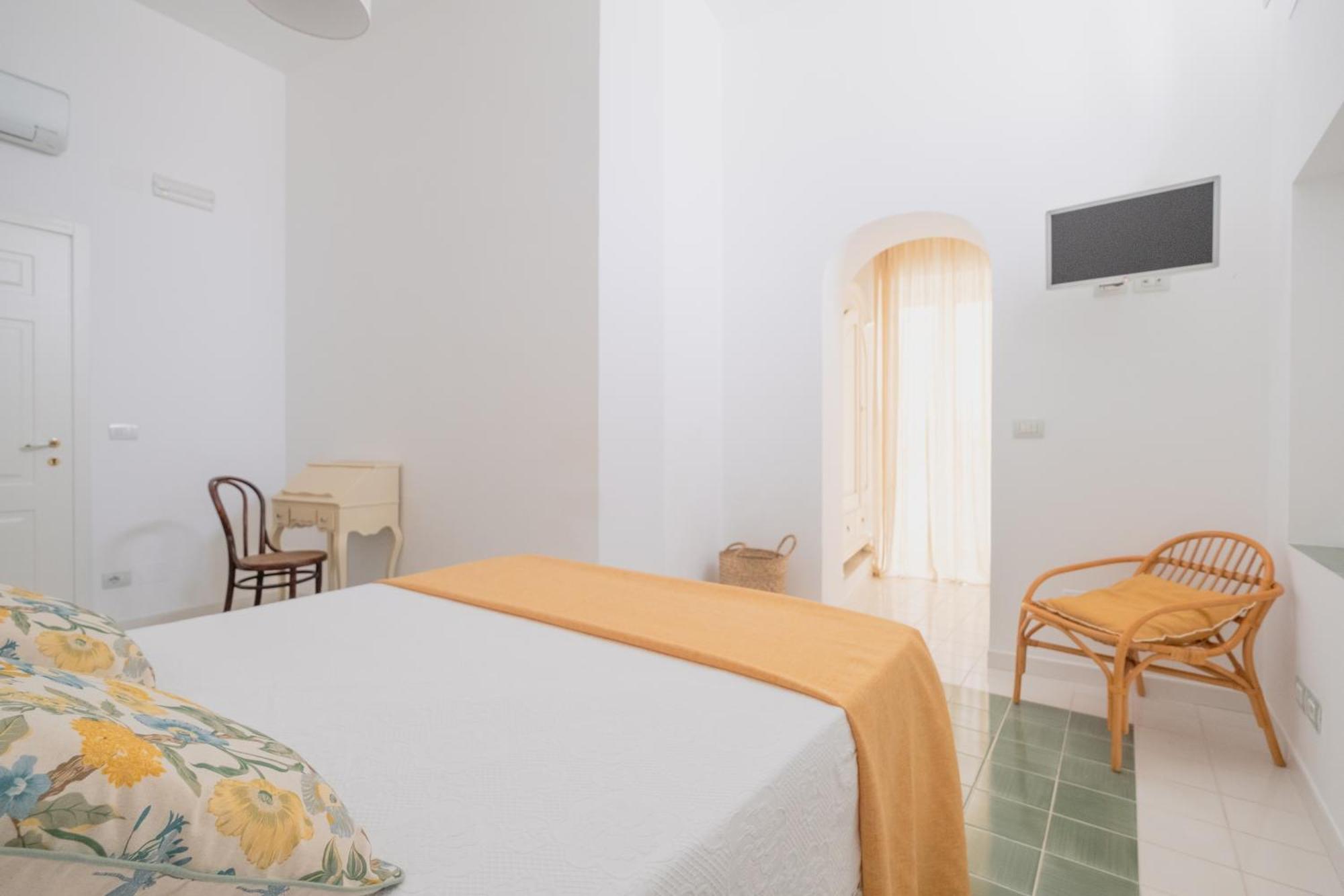 לינה וארוחת בוקר ויאסטה Casa Giulia מראה חיצוני תמונה